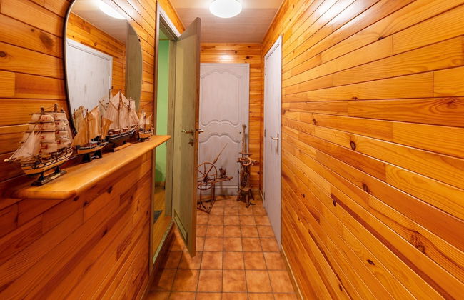 Expansive Holiday Home in Ardennes with Hot Tub - Photo 36