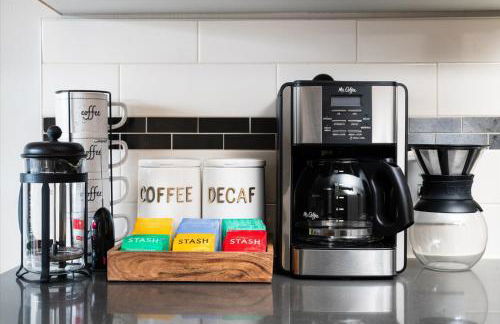 Cozy in Queen Anne - 94 Walk Score - Free Parking - Foto 8