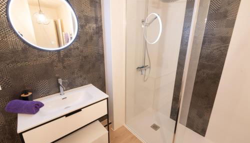 Elégant Appartement 2 chambres bord de mer par Groom - Foto 4, towels, Shower