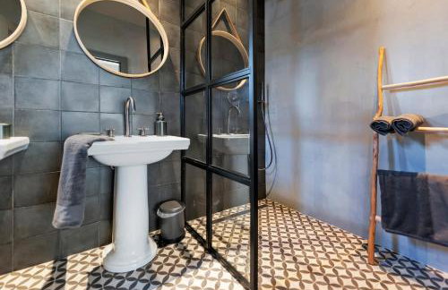 Villa Art Renata with Pool & Sauna - Photo 30