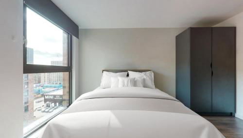 For Student Only Canvas Glasgow - Photo 5