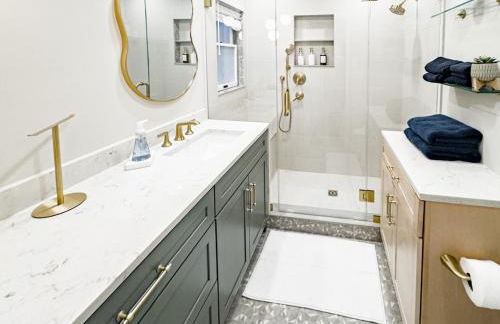 NEWLY REMODELED FOUR BEDROOM All SEASON CONDO W MOUNTAIN VIEWS - Foto 34