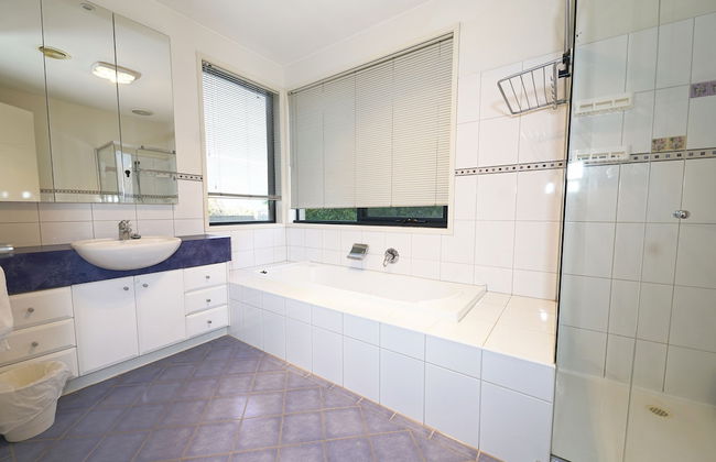 Luxury 7BRM Lakeside BigHouse Point Cook - Foto 42