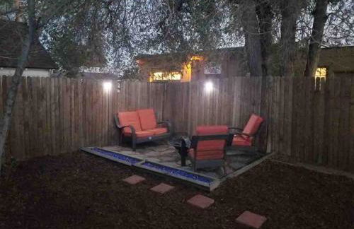 Cute 1 Bdrm Bungalow - New Flooring! - Foto 7