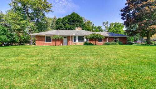 Home about 17 Mi to Detroit with Patio and Grill! - Foto 3