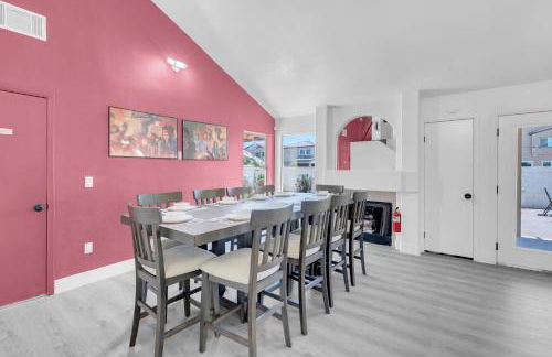 8BR 5BA SuperHero Retreat-King Beds, BBQ, Hammock, Firepit, MiniGolf, WorkSpace - Foto 5