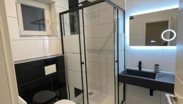 Komfortable gepflegte Einfamilienhaus-max 8 Pers - Foto 4, Shower