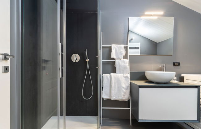 easyhomes - Brera Luxury Suites - Photo 48