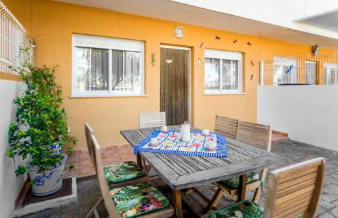 Amazing Home In Playa De Almazora - Foto 10