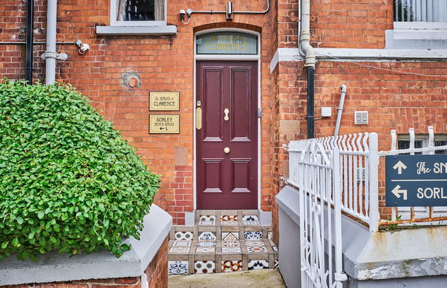 Snug at Clarence - Near Museum of Free Derry and Bloody Sunday Memorial - Foto 18