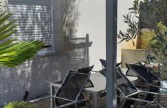 Jolie maison de ville avec un extérieur au calme - Les Dragons de la Chamoiserie NIORT - Foto 3