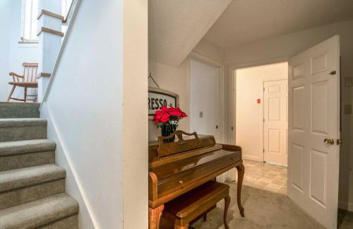 Updated Condo Next to Burke Mountain Bike Trails! - Foto 23