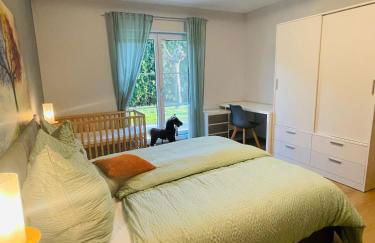 The Villa Toscana, a serene retreat in Center of Friedrichshafen City with lush green lawns, terrace & private garage- Lidl, Bakery walking distance- Bodenseecenter, Sportsbad 3 mins, Lake 7 mins - Foto 27