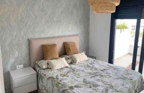 Penthouse 2-Rooms with Private Jacuzzi in the Solarium - Photo 20