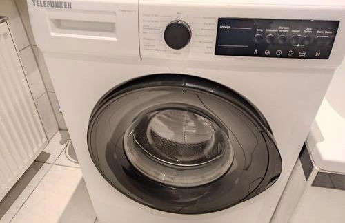 3 Floor XXL House, 7 Rooms, 2 Kitchen, 15 Minutes to Frankfurt, Washing Machine - Foto 27