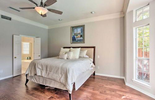 Elegant Plano Home with Private Outdoor Pool! - Foto 20