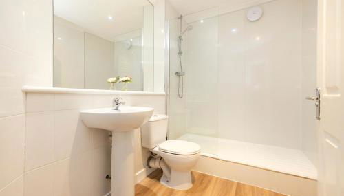 JOIVY Lovely Flats near the City Centre - Foto 3, Shower