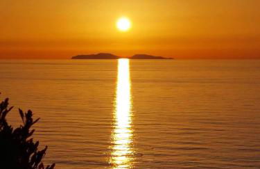 Stunning ocean view with 3 islands in front of you - Photo 18