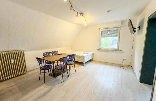 Cici Monteurunterkünfte in Werdohl mit Küche, WLAN, TV, Parken - Foto 7