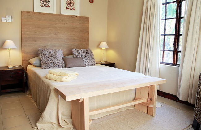 Castaway Lodge - Photo 2