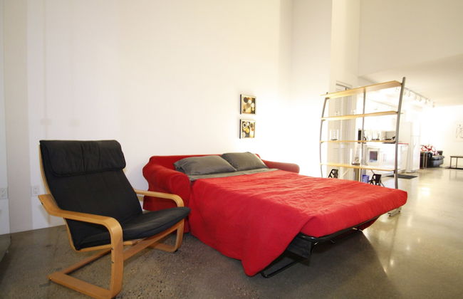 Downtown Loft Style Condo Heated Parking - Photo 10