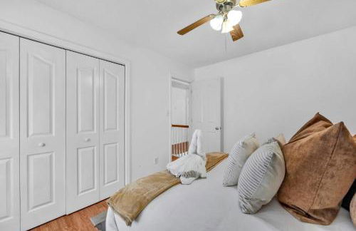 Updated University Area Home with Hot Tub Near Charlotte Your Perfect Retreat - Foto 18