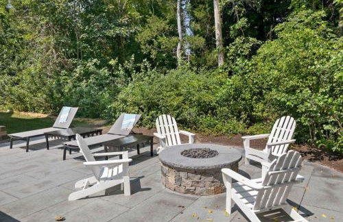 Sprawling Home 1 Mi to Downtown - Foto 46