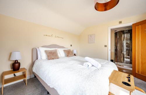 5-Bed Holiday Home with Hot Tub near Shrewsbury - Foto 25