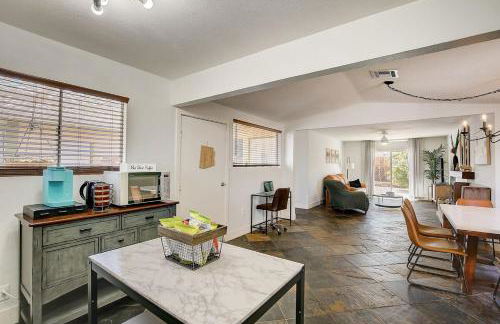 Pool & Hot Tub! Centrally Located, Less Than 3 Miles to The Strip! - Foto 8