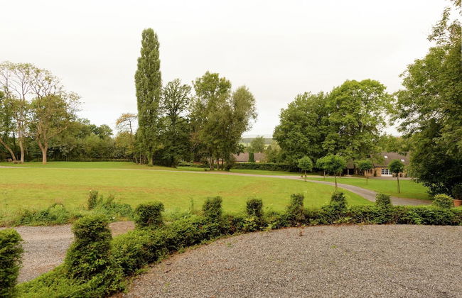 Glorious Holiday Home in Wéris with Hot Tub - Photo 28