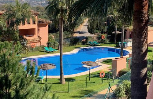 El Soto de Marbella FREE Golf-Tennis-Padel-Gym 2 Bedroom Penthouse - Foto 4