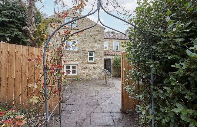 Host Stay The Annexe The Old Brewery - Photo 15