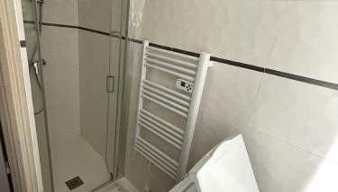 Appartement T2 - Cosy 400m des thermes - Photo 5, Shower