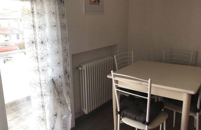 Emilio's House Located in a Quite and Residential Area - Photo 1