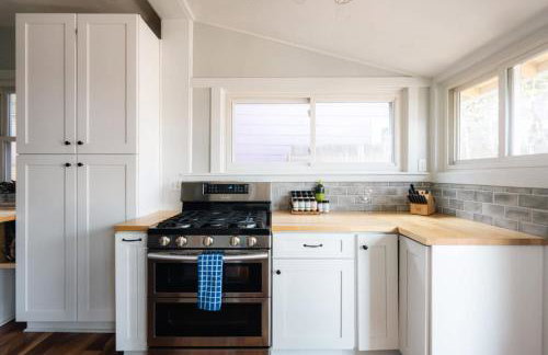 Charming Highlands Cottage - Walk to Shops & Eats - Foto 18