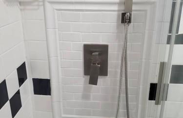 Lovely 2 bedroom Apartment with 2 Entrance and Parking with a fee - Foto 46