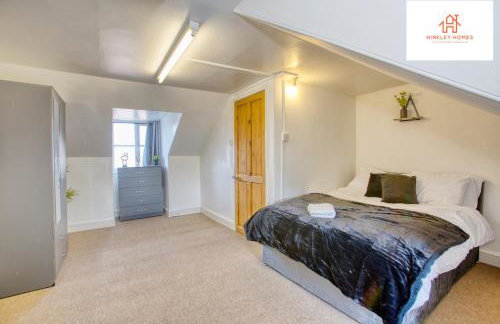 Spacious 6-Bedroom House with Parking in Bridgwater Ideal for Contractors & Group Stays - Foto 41