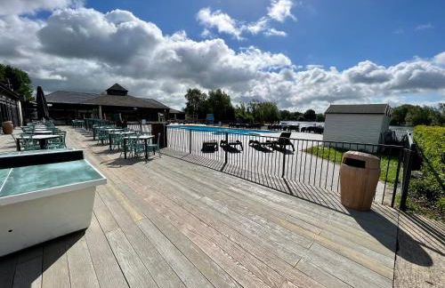 Honeysuckle Hot Tub Lodge - Foto 31