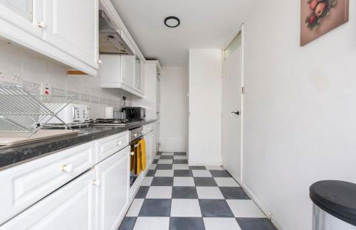 Lovely 2-bed 20 mins to central London - Foto 29