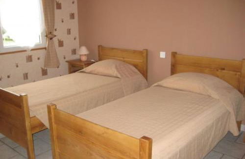 Gîte idéal pour cure thermale, proche port de plaisance, terrasse et grand terrain. - FR-1-589-69 - Foto 2