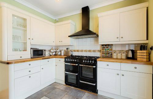 Private Parking, Garden, En-suite, 5 Rooms - Foto 19