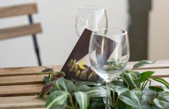 - Forest Retreat Deluxe - 2 Bedroom Apartment - 75 qm - Fully Renovated 2025 with TV & Netflix - King Size Beds - Full Kitchen - Free Parking - Close to Airport & Train - - Foto 37