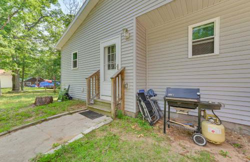 XC Ski, Ice Fish and Hike! Getaway Near Sand Lake - Foto 23