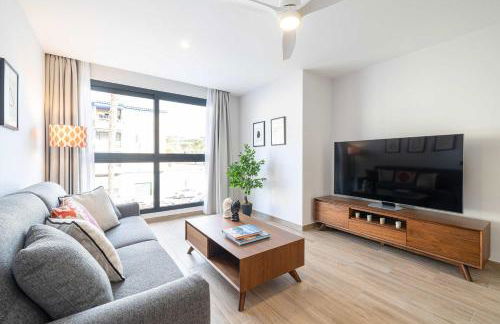 Beach and golf at modern apartment - Photo 1