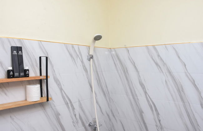 Nice And Cozy Studio At Tifolia Apartment - Photo 6