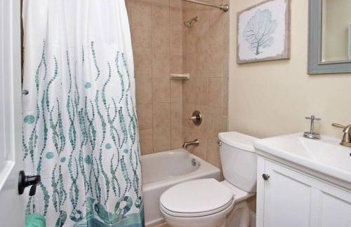 Cute 2 bedroom, 2 bath Condo at Folly Field Beach - Foto 30