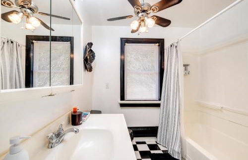 Countryside Cottage on 5 Acres! Easy Commute to DC - Foto 15