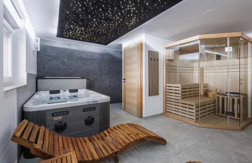 Franc Holiday House With a Spacious Terrace, Hot Tub And Sauna - Foto 13