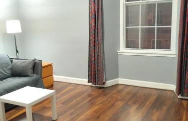 Edinburgh Old Town - Photo 7