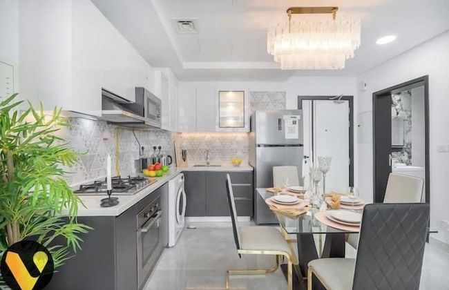 Vogue Elegance at Pearlz near Metro - Foto 42